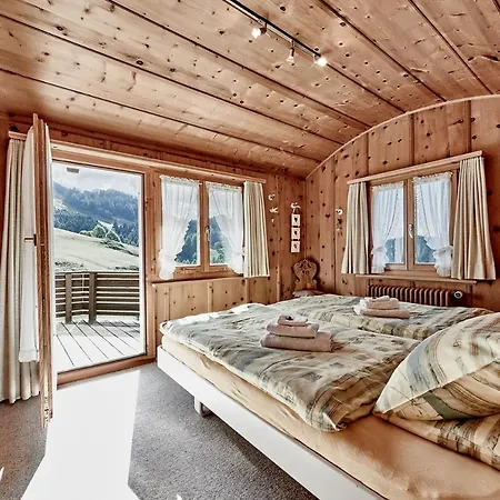 Apartment Chalet Mit Traum-panoramasicht In Die Berge Feldis